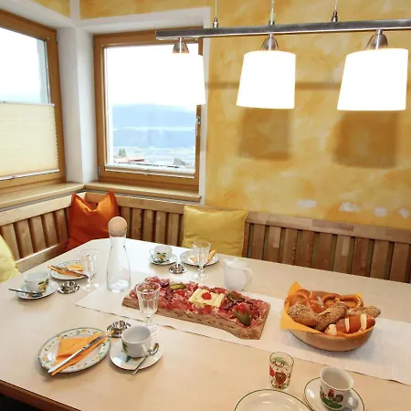 Holiday Sonnenwinkel 度假居 *